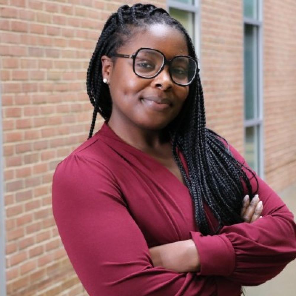 Headshot of Tori Justin